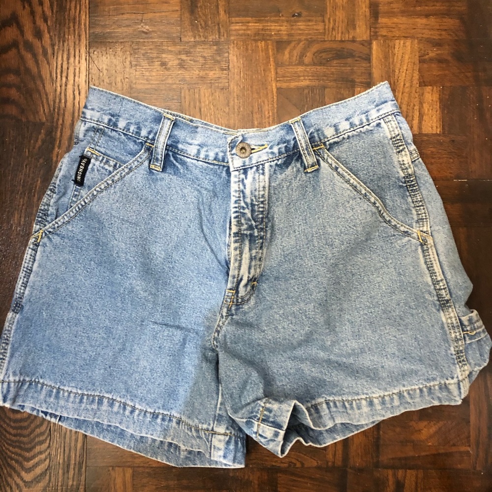 Vintage Lightwash Shorts